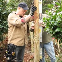 Poste de la cerca de la fontanería de Danny Lipford.