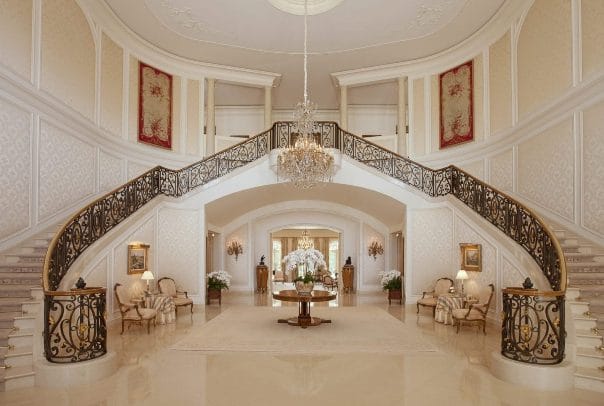 la escalera de "Lo que el viento se llevó".