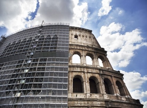 las fases de restauración y rehabilitación conservadora que supuso el Coliseo.