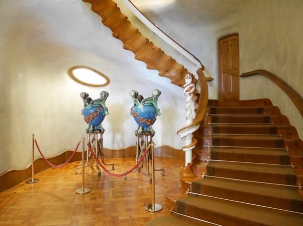 la escalera de la Casa Battlò de Barcelona.