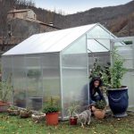 Montar un invernadero de jardín en forma de kit